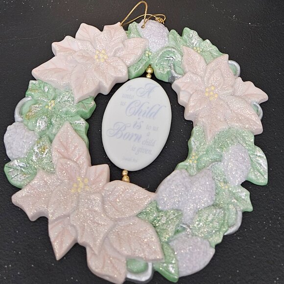 Roman, Inc. #85529 Child Is Born TB Glittery Wreath - Picture 5 of 16